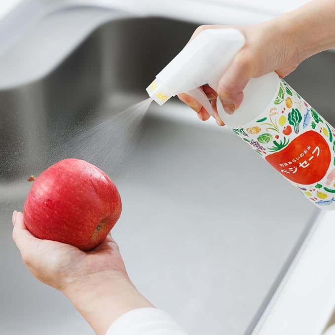 "Veggie Safe" Food Cleaning Solution Spray (400ml / 13.5 fl oz), 1 BottlePerfect for Removing Pesticides from Vegetables, Neutralizing Odors from Seafood, Washing Rice, and Wiping Kitchen Surfaces
